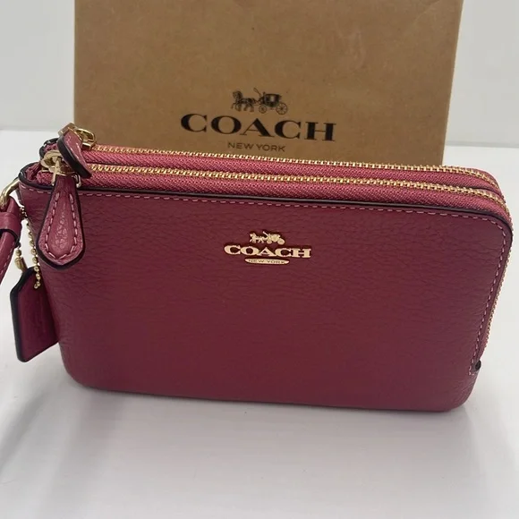 Coach Double Corner Zip Wallet Wristlet
IM/Rouge
NWT - Picture 1 of 16